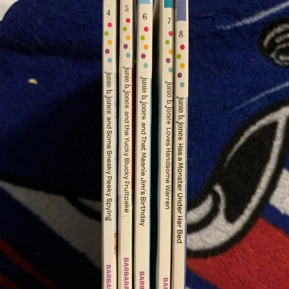 Junie B Jones 4-8 books like new - Picture 8 of 8